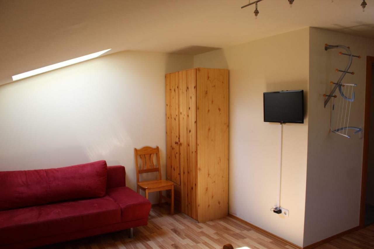 Gaestezimmer Klopfer Sankt Johann im Saggautal Exterior foto