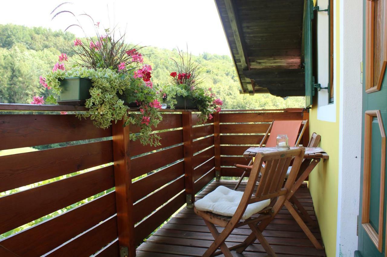 Gaestezimmer Klopfer Sankt Johann im Saggautal Exterior foto